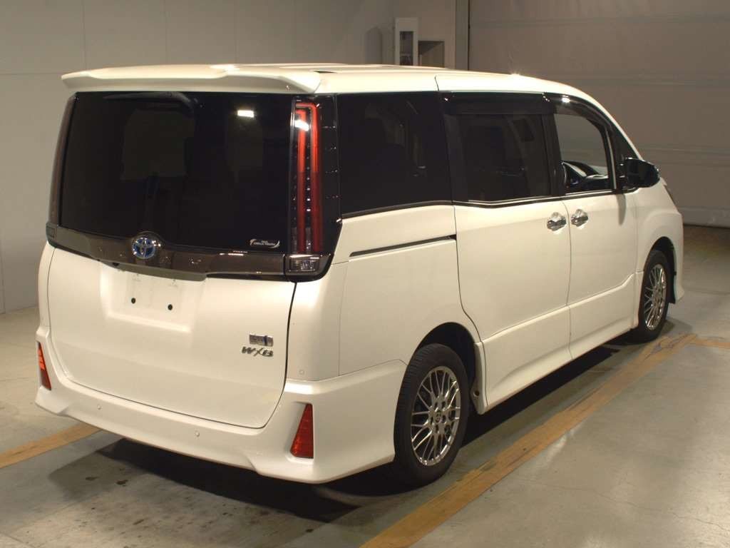 2021 Toyota Noah ZWR80W[1]