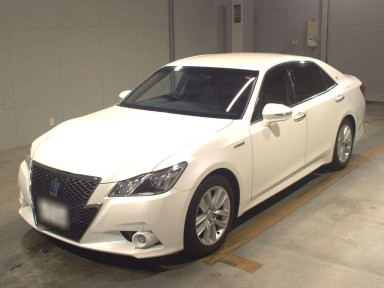 2014 Toyota Crown Hybrid