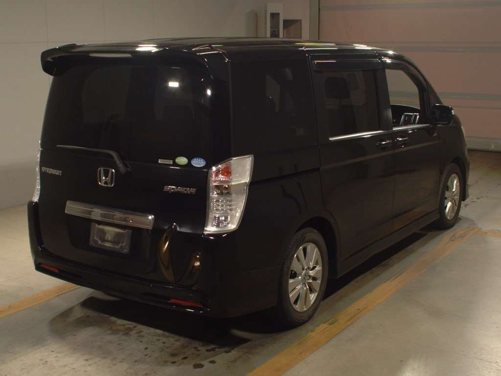 2009 Honda Step WGN Spada RK5[1]