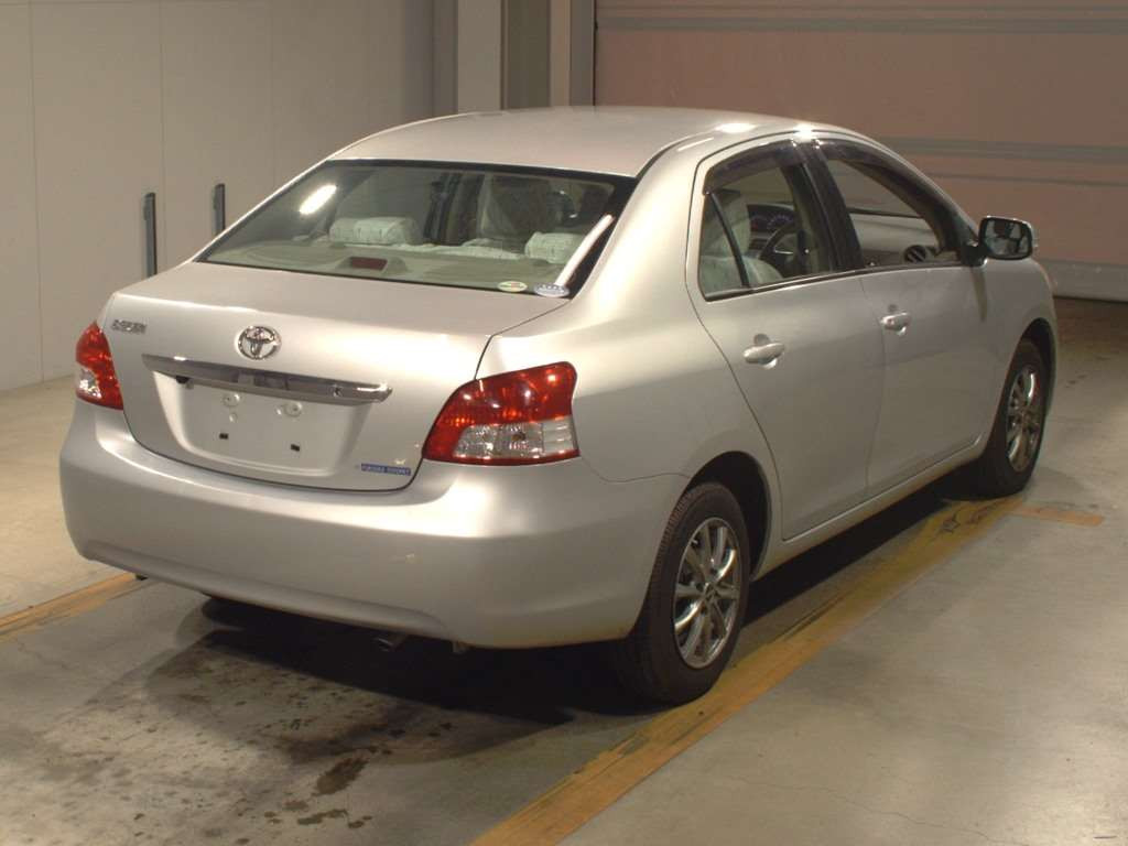 2009 Toyota Belta SCP92[1]