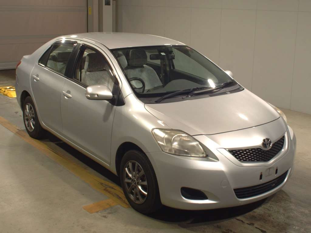 2009 Toyota Belta SCP92[2]