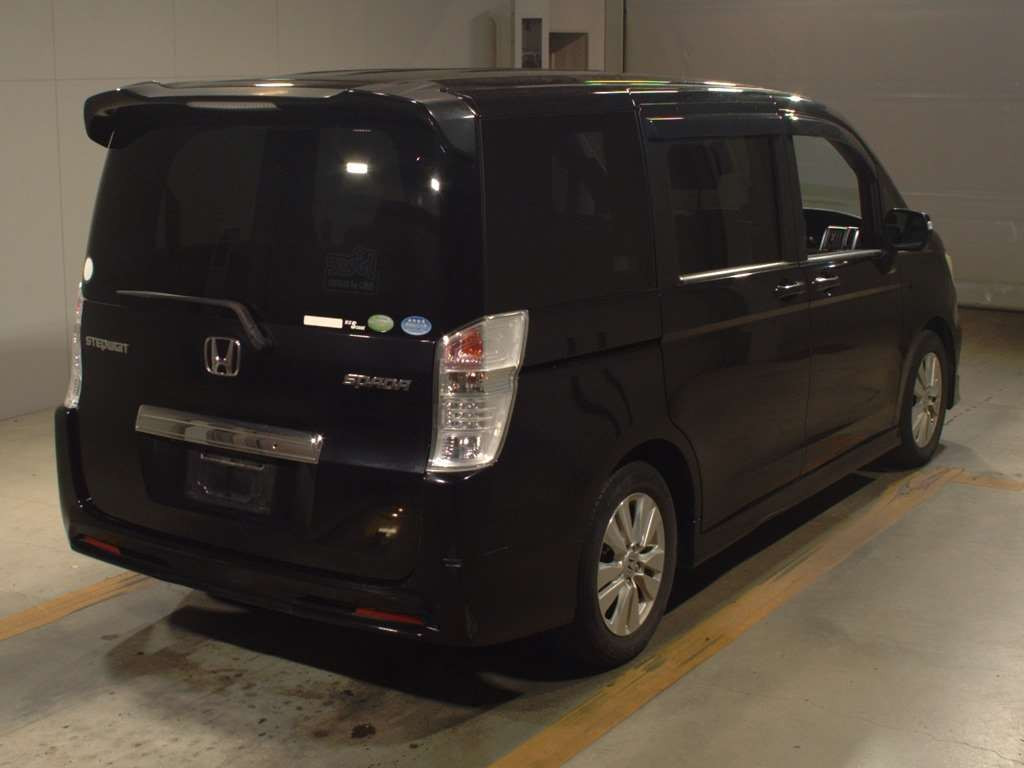 2010 Honda Step WGN Spada RK5[1]