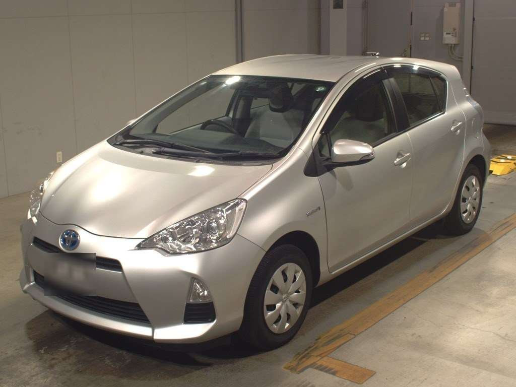 2014 Toyota Aqua NHP10[0]