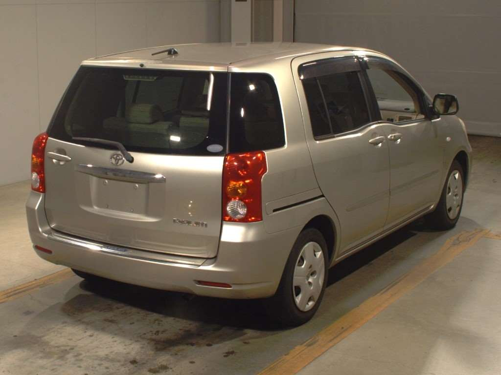 2006 Toyota Raum NCZ20[1]