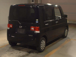 2010 Daihatsu Tanto