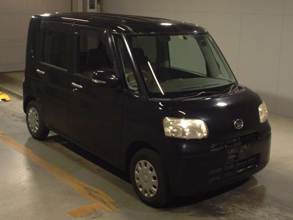 2010 Daihatsu Tanto L375S[2]