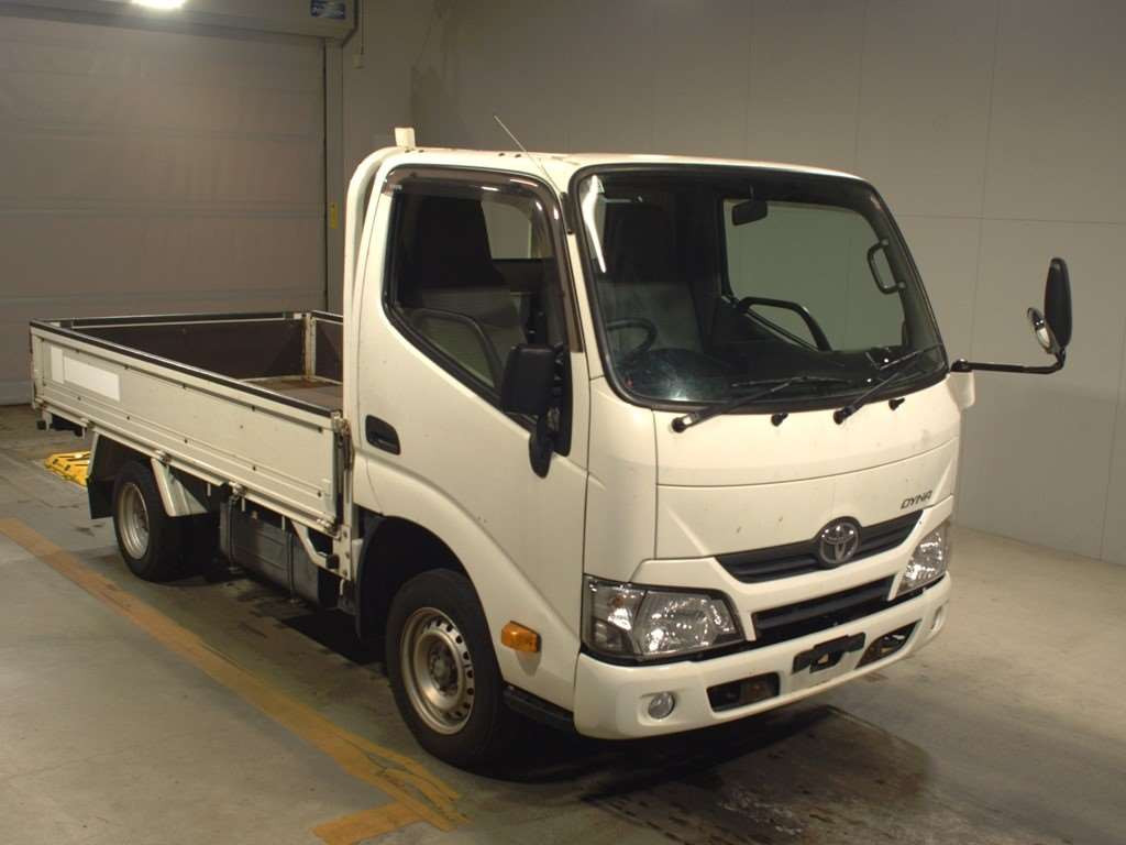 2017 Toyota Dyna Truck KDY231[2]