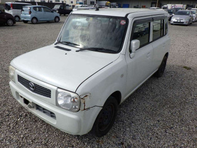 2004 Mazda Spiano