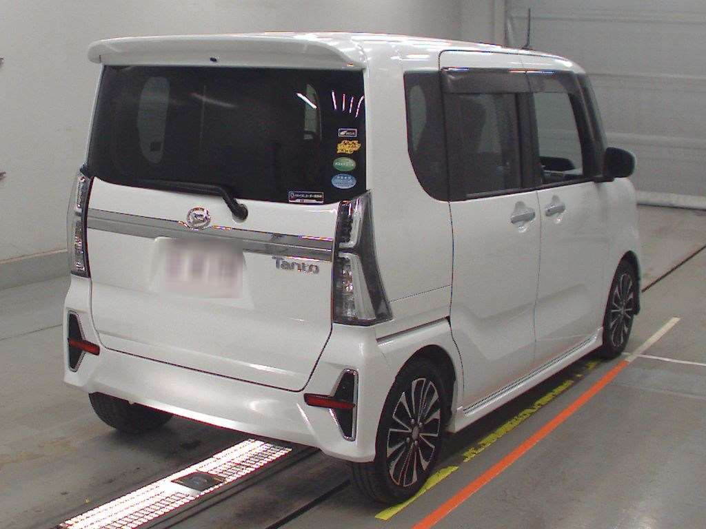 2019 Daihatsu Tanto Custom LA650S[1]