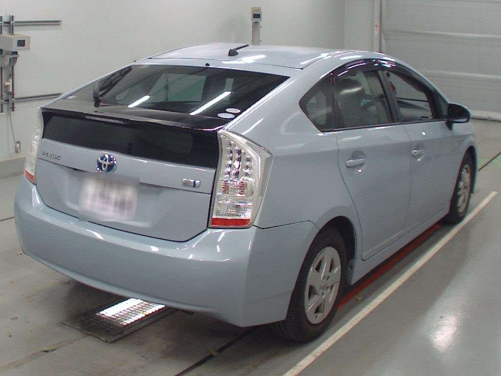 2011 Toyota Prius ZVW30[1]