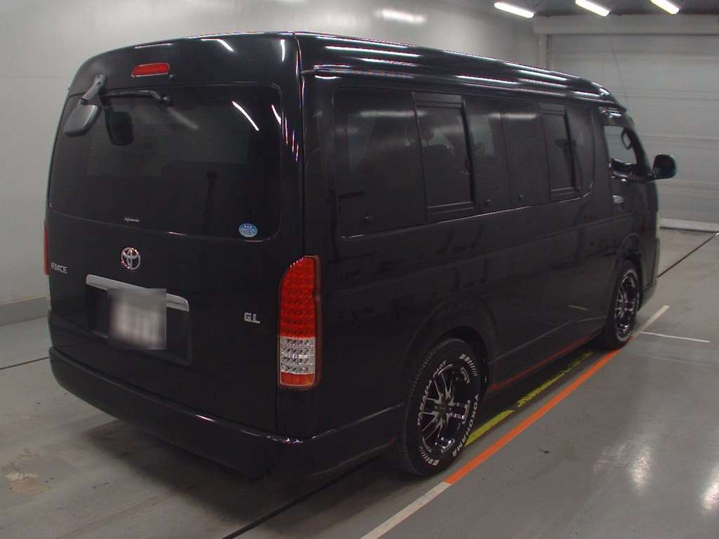 2012 Toyota Hiace Wagon TRH214W[1]