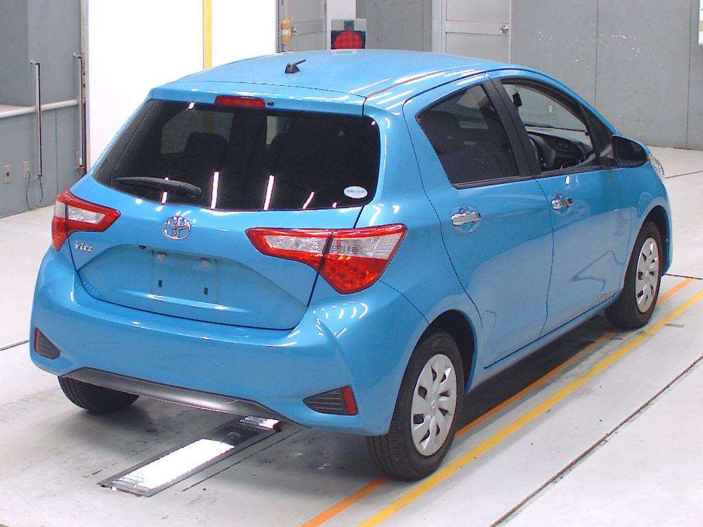 2017 Toyota Vitz KSP130[1]