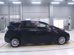 2013 Toyota Prius alpha