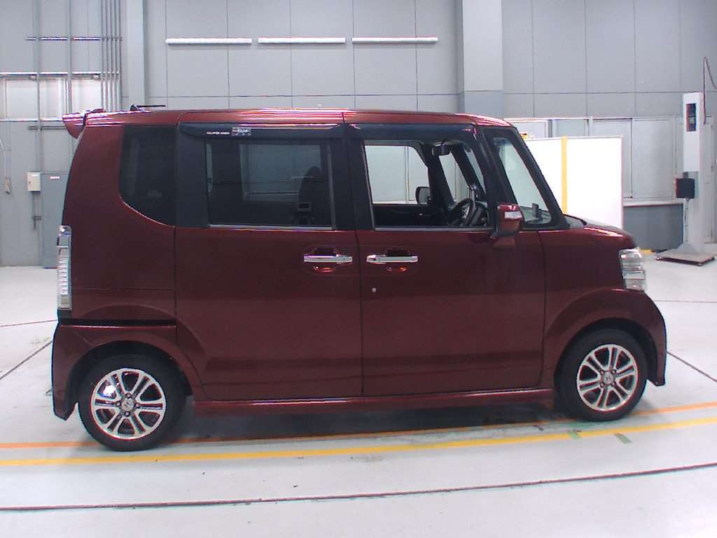 2013 Honda N-BOX CUSTOM JF1[2]