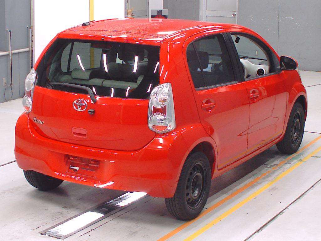 2011 Toyota Passo KGC30[1]