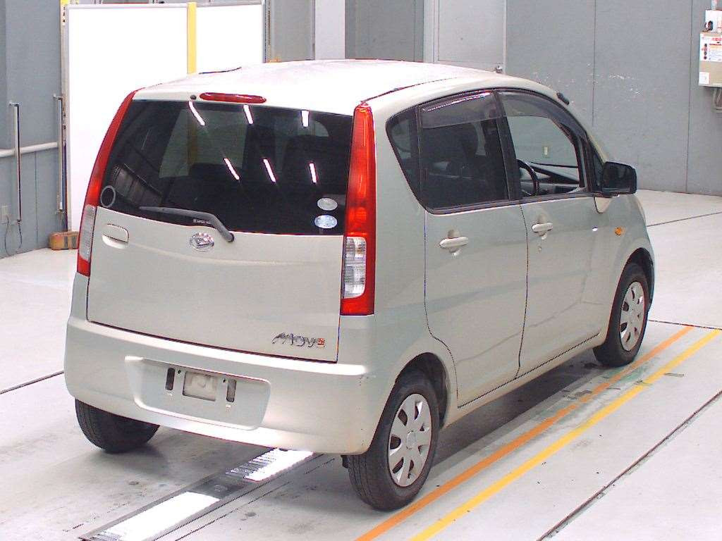 2007 Daihatsu Move L175S[1]