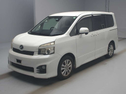 2010 Toyota Voxy