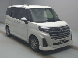 2022 Toyota Roomy