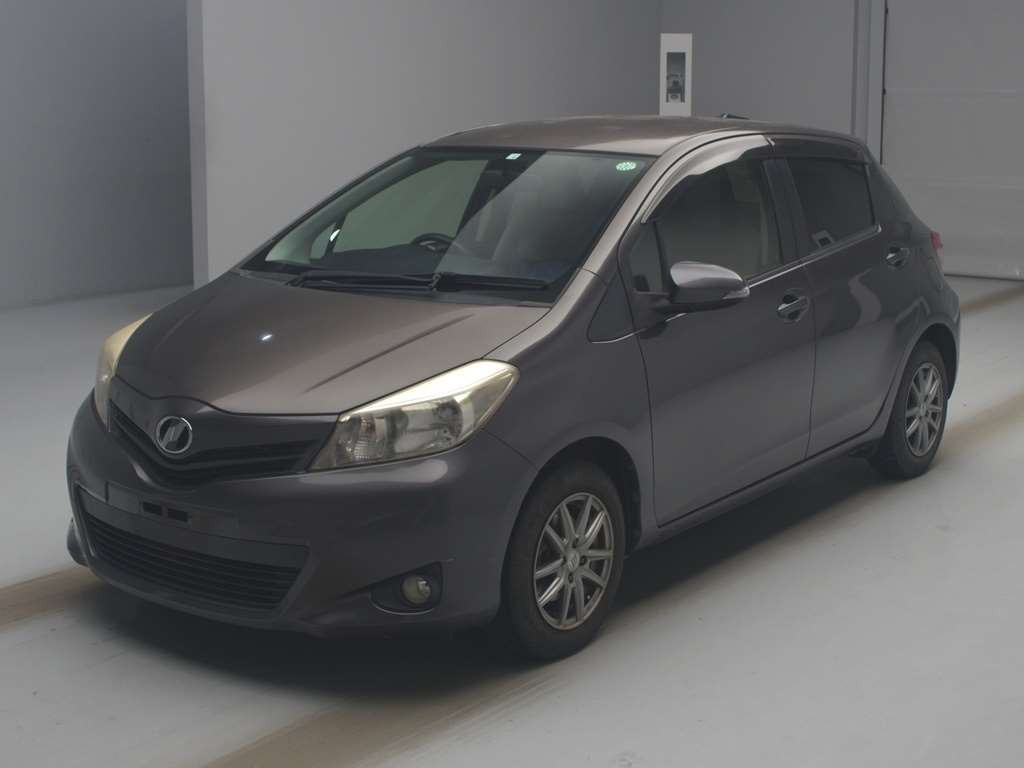 2012 Toyota Vitz NSP130[0]