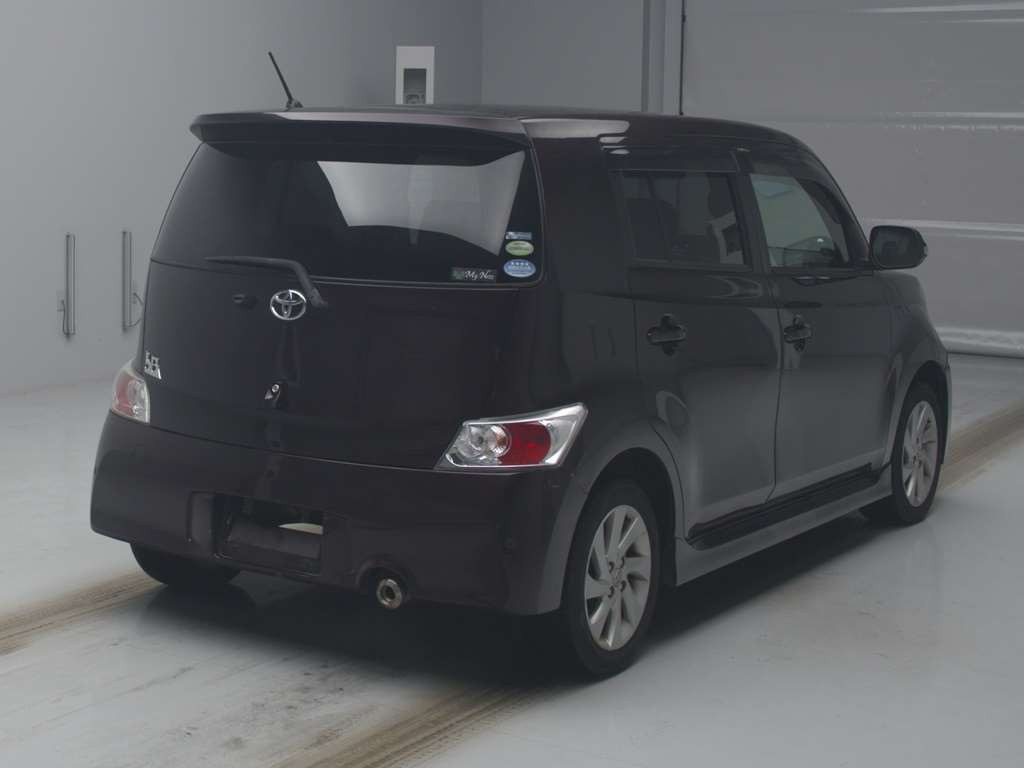 2010 Toyota bB QNC21[1]