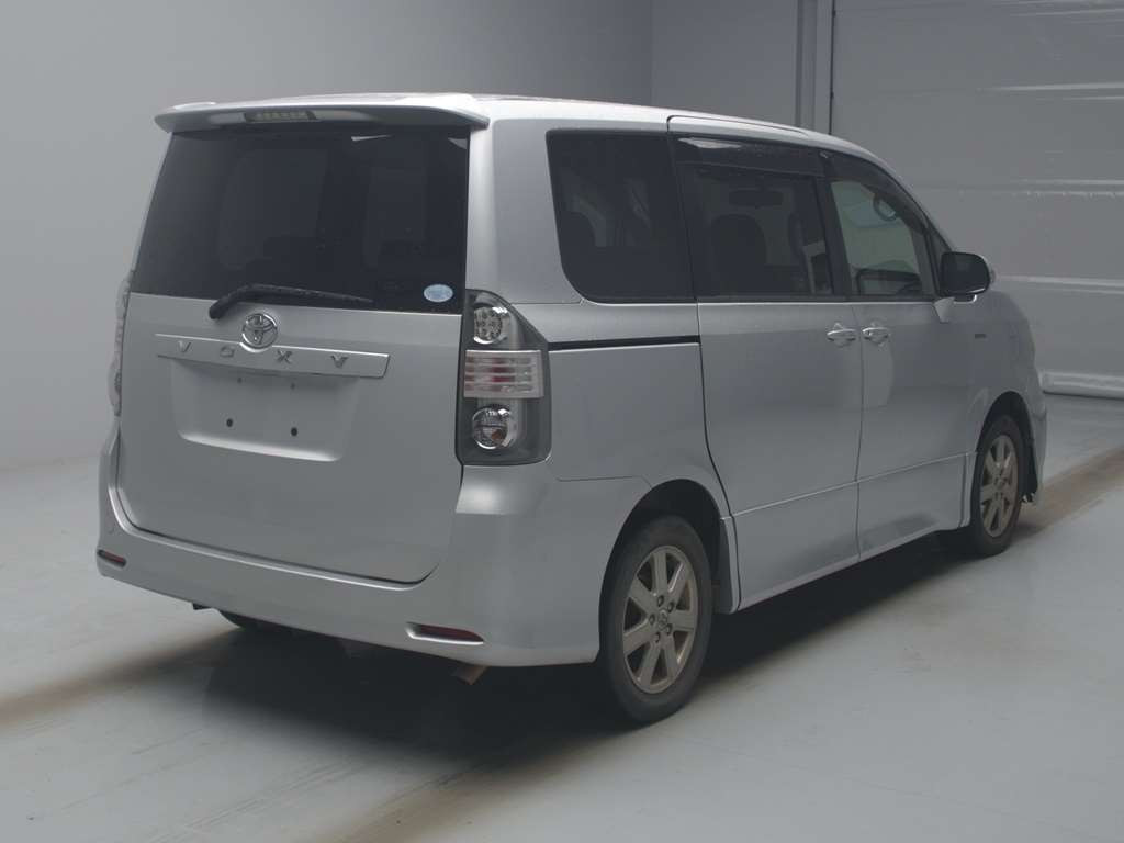 2008 Toyota Voxy ZRR70W[1]