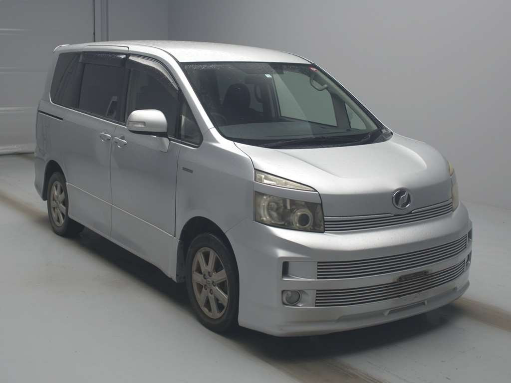 2008 Toyota Voxy ZRR70W[2]