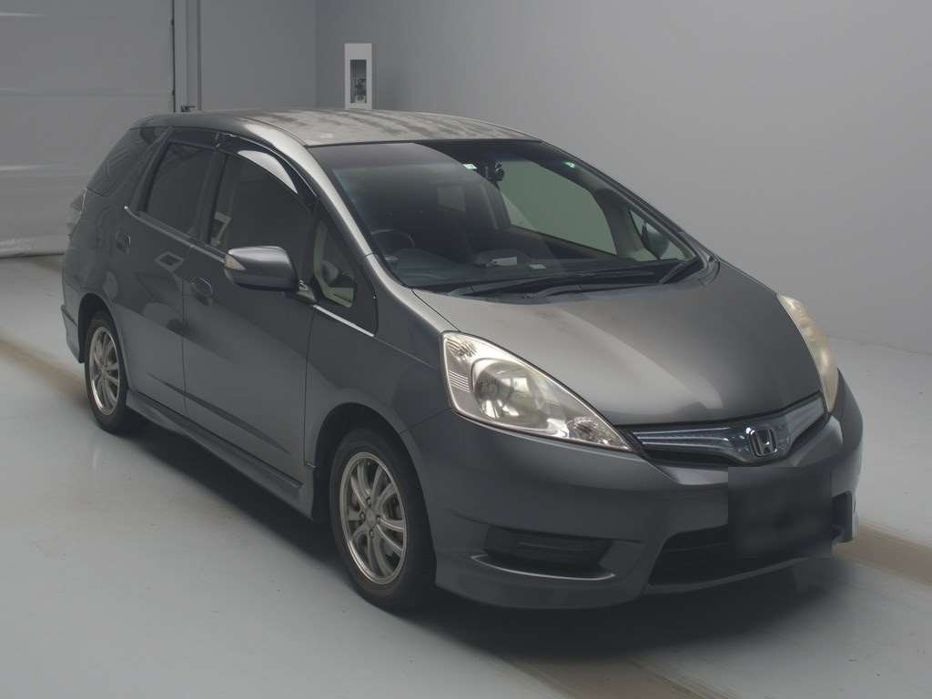 2012 Honda Fit Shuttle Hybrid GP2[2]