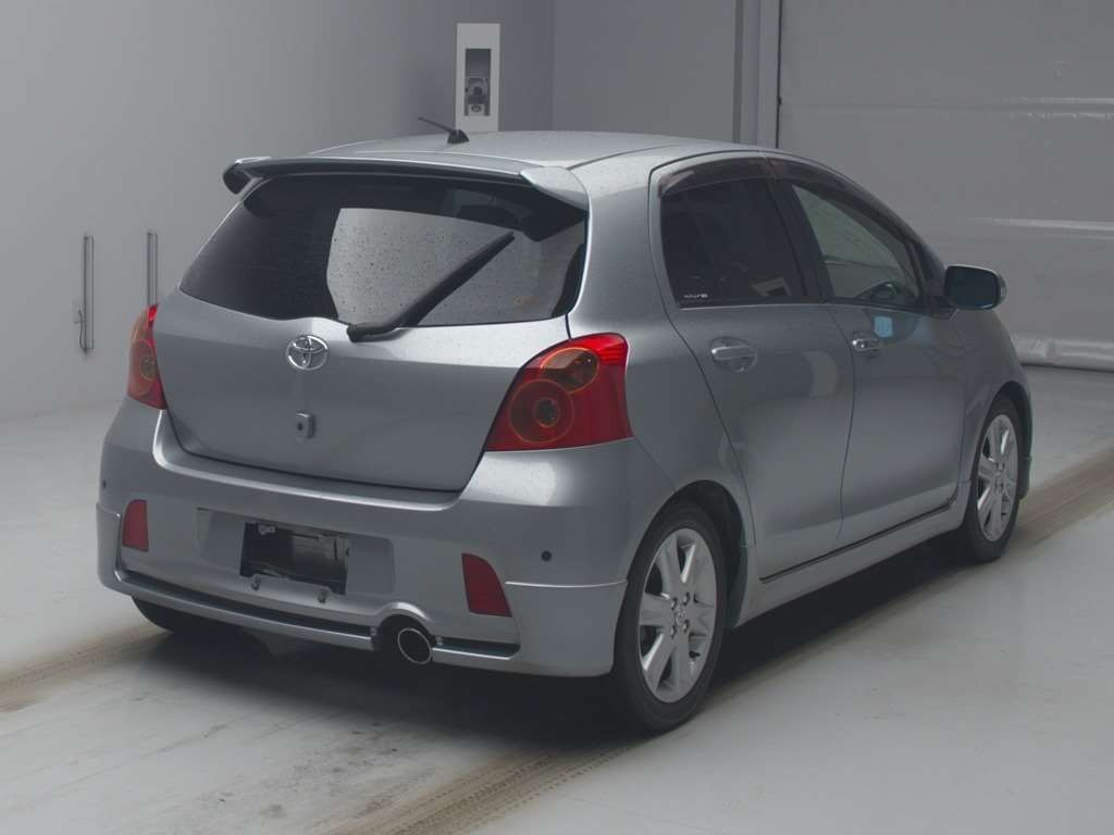 2008 Toyota Vitz NCP91[1]