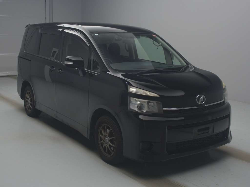 2010 Toyota Voxy ZRR70G[2]