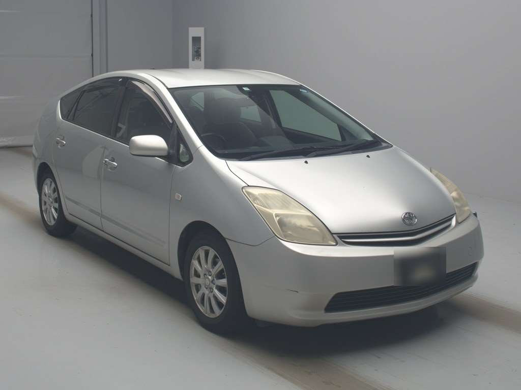 2003 Toyota Prius NHW20[2]