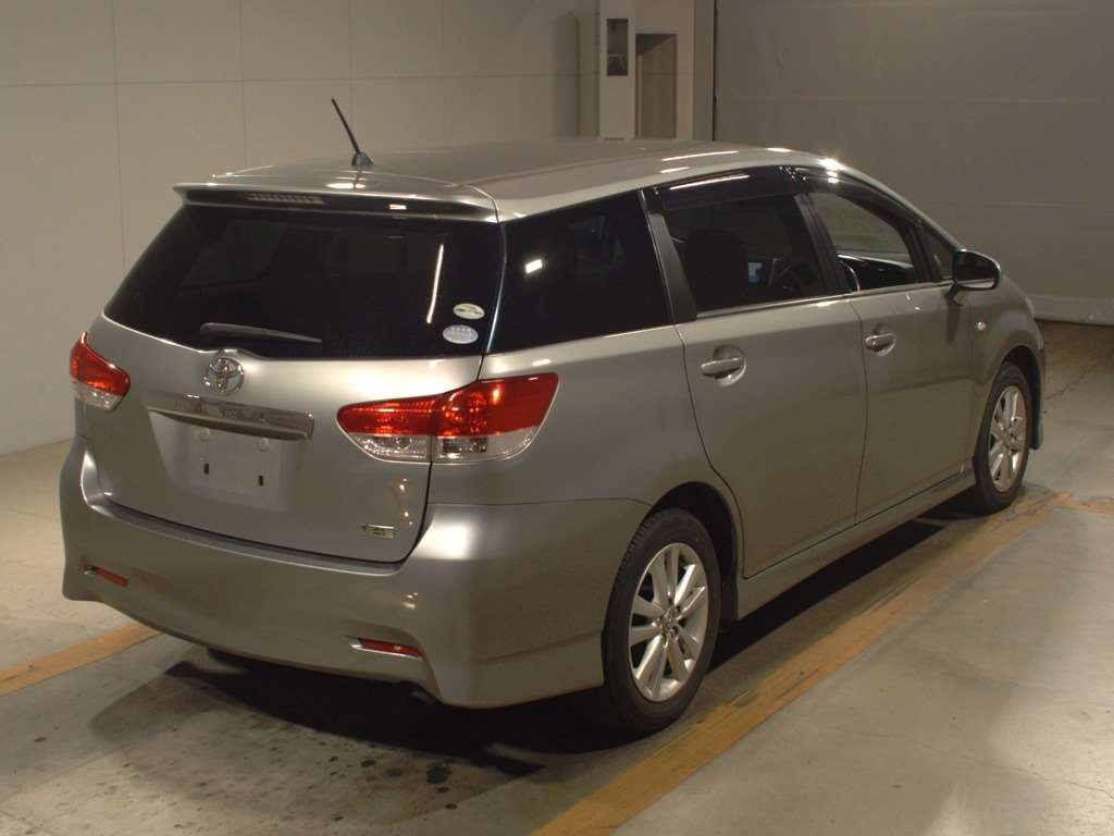 2010 Toyota Wish ZGE20W[1]