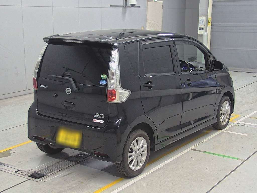 2014 Nissan DAYZ B21W[1]