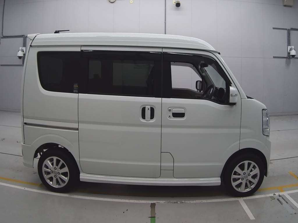 2021 Nissan NV100 Clipper Rio DR17W[2]