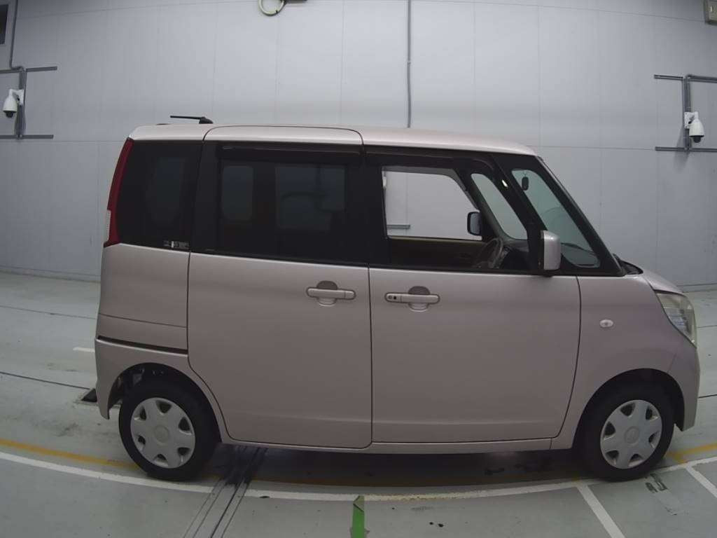 2010 Suzuki Palette MK21S[2]