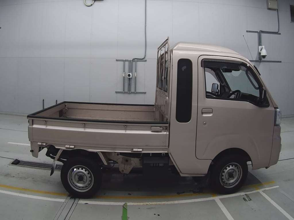 2019 Daihatsu Hijet Truck S510P[2]