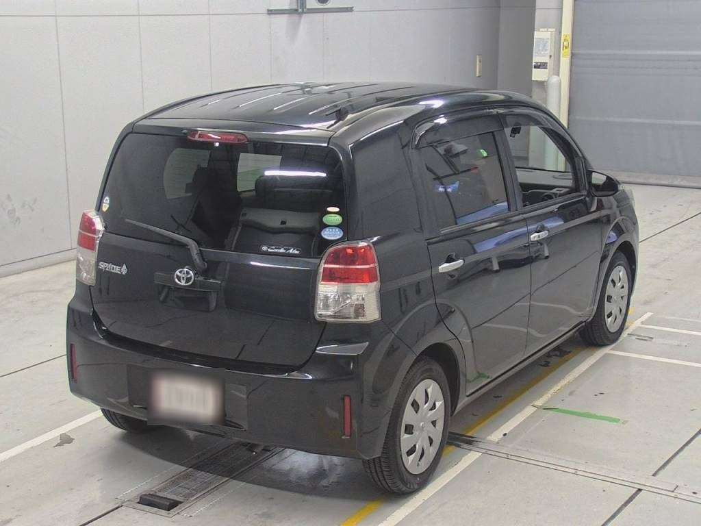 2013 Toyota Spade NCP141[1]