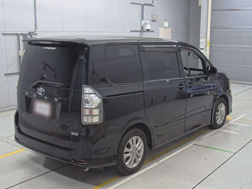 2010 Toyota Voxy ZRR70W[1]