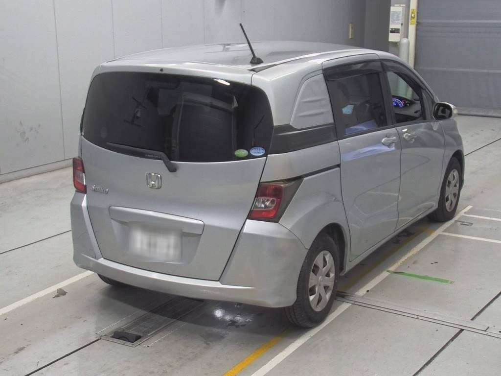 2012 Honda Freed Spike GB3[1]