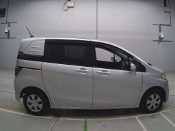 2012 Honda Freed Spike