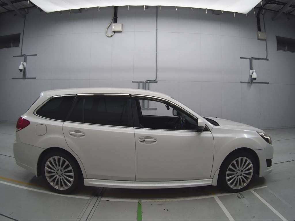 2011 Subaru Legacy Touring Wagon BR9[2]