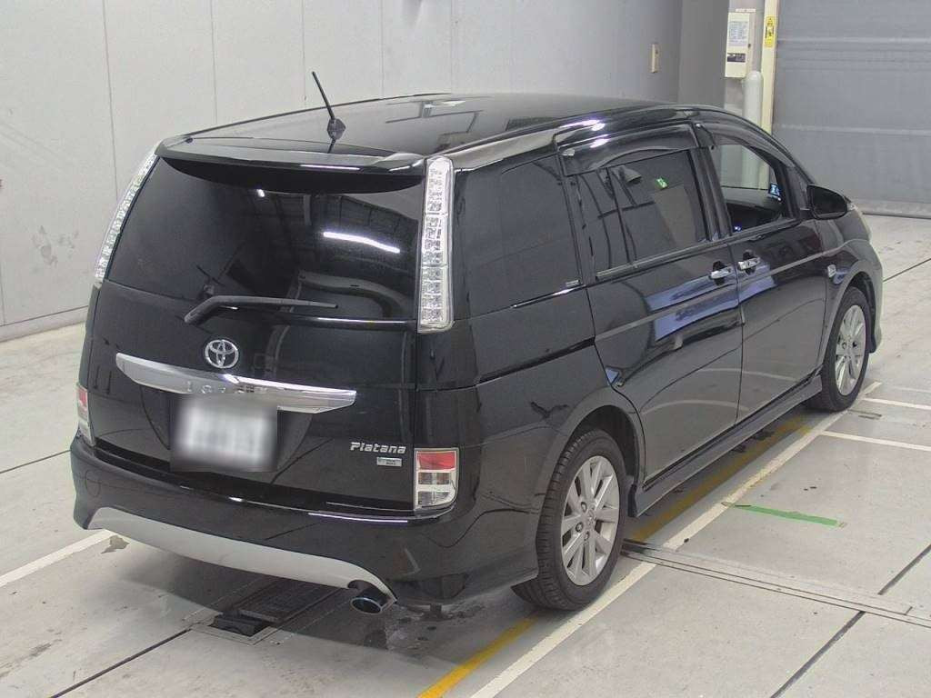 2014 Toyota Isis ZGM11W[1]