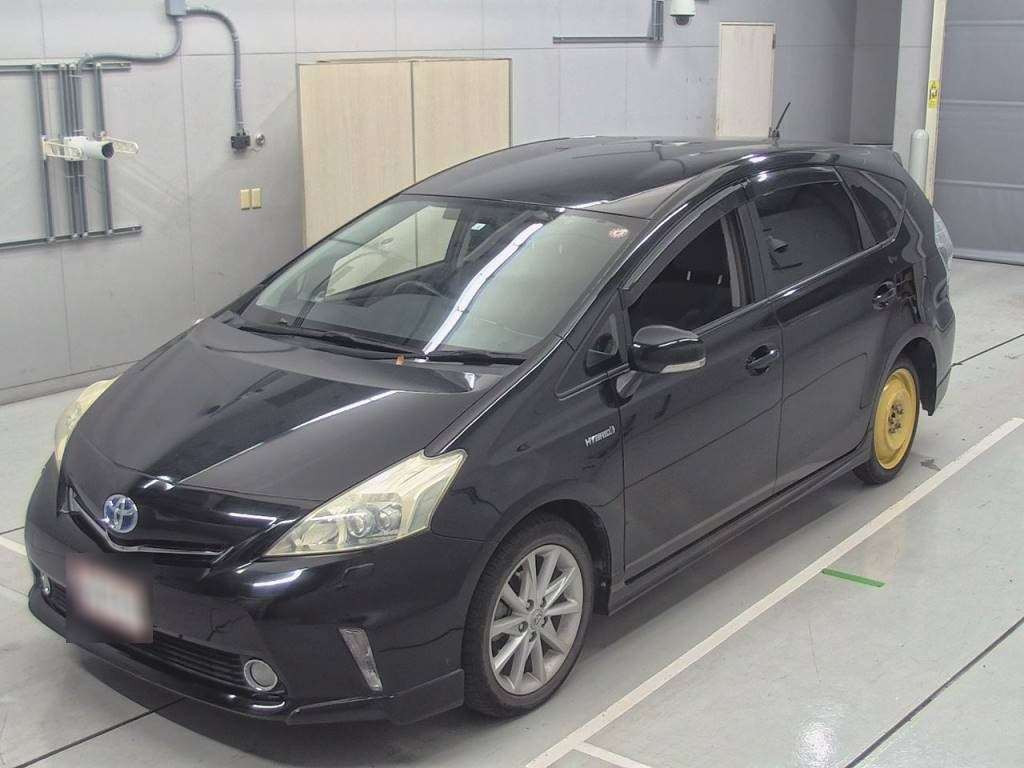 2012 Toyota Prius alpha ZVW41W[0]