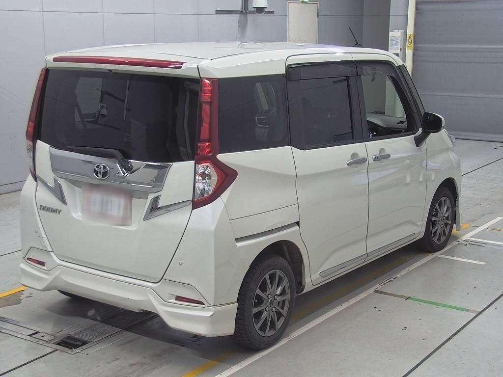 2017 Toyota Roomy M900A[1]