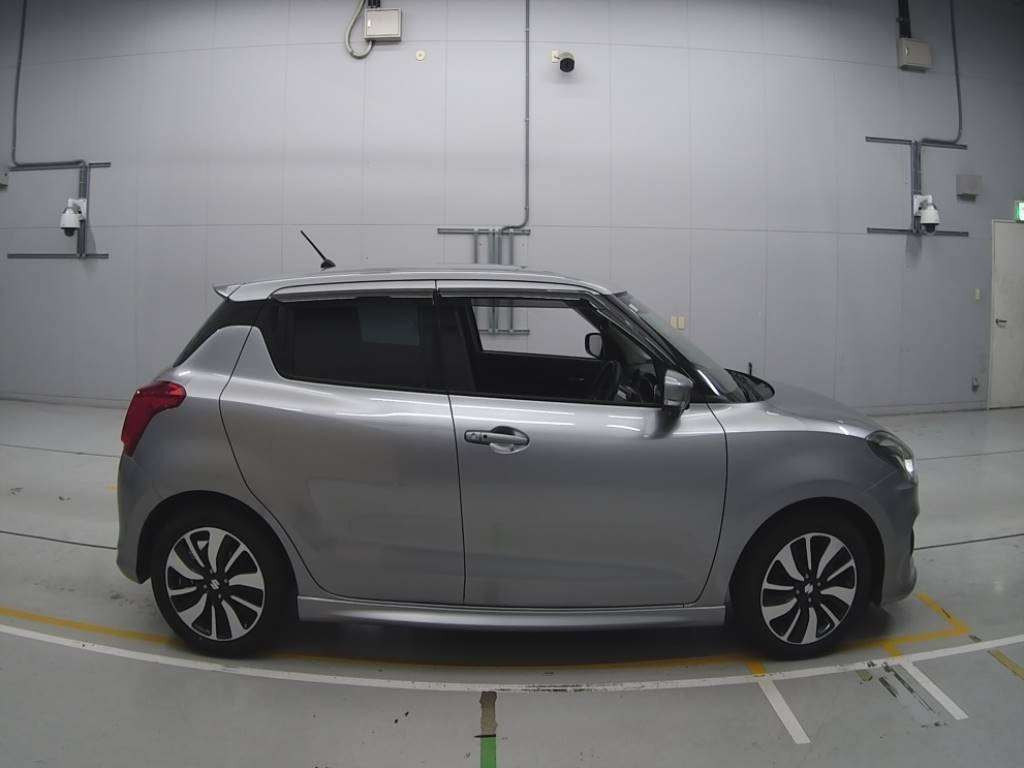 2018 Suzuki Swift ZC13S[2]