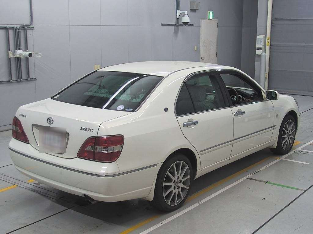 2003 Toyota Brevis JCG11[1]