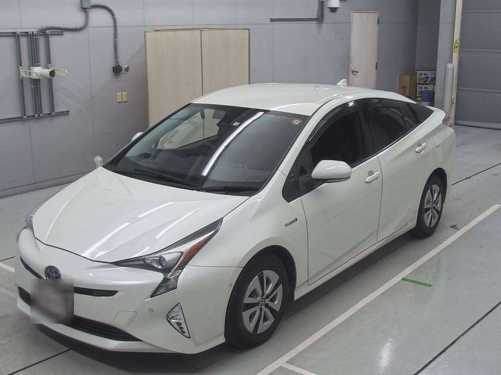 2018 Toyota Prius ZVW51[0]