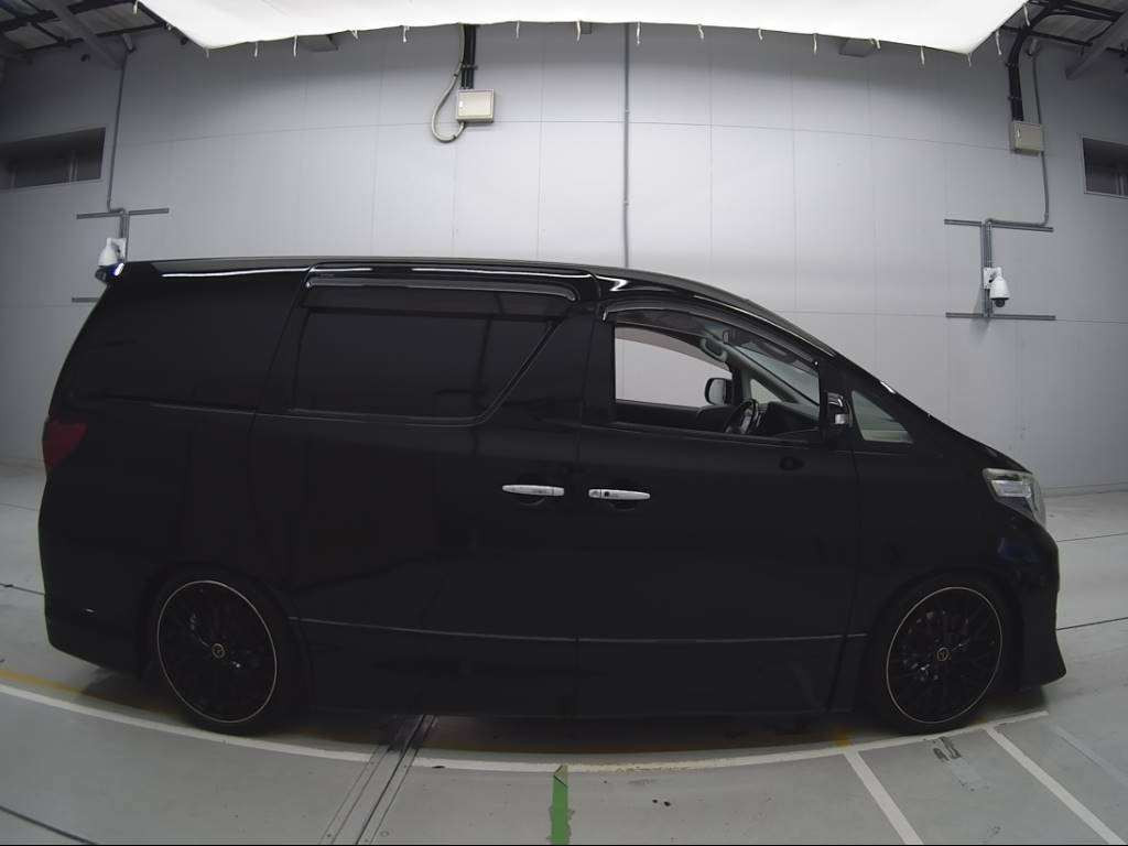 2013 Toyota Alphard GGH20W[2]