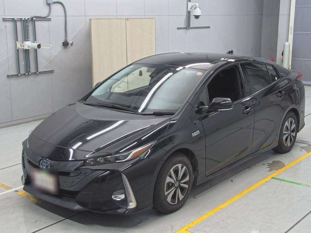 2019 Toyota Prius PHV ZVW52[0]