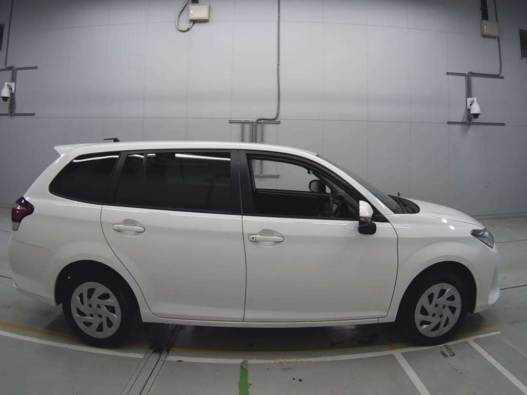 2021 Toyota Corolla Fielder NRE161G[2]