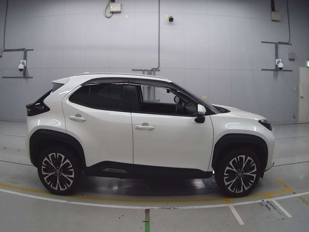 2022 Toyota YARIS CROSS MXPJ15[2]